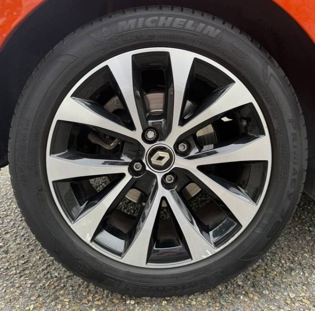 RENAULT CLIO V 1.3TCE 130ch INTENS EDC6 / Apple CarPlay / Feux LED / CAMÉRA DE RECUL