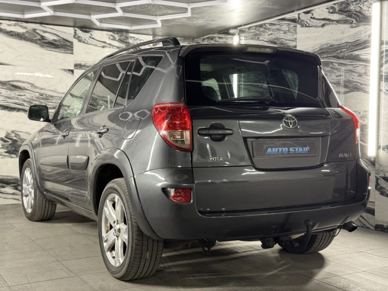 TOYOTA RAV4 177 D4D Clean Power