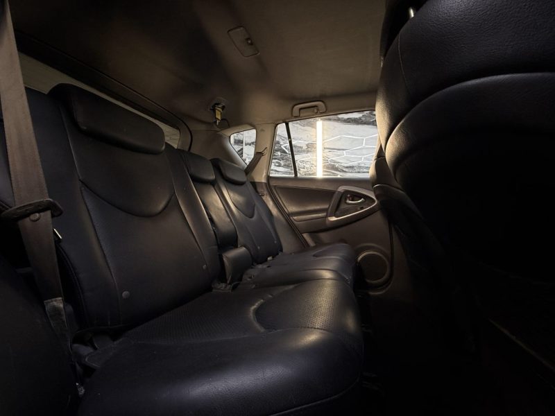 TOYOTA RAV4 177 D4D Clean Power