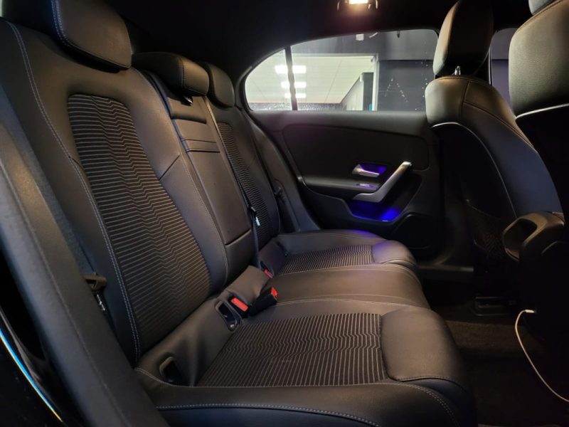 MERCEDES CLASSE A 180 136 PROGRESSIVE LINE SEMI-CUIR / CAMERA / CARPLAY / PACK LUMIERES D'AMBIANCES