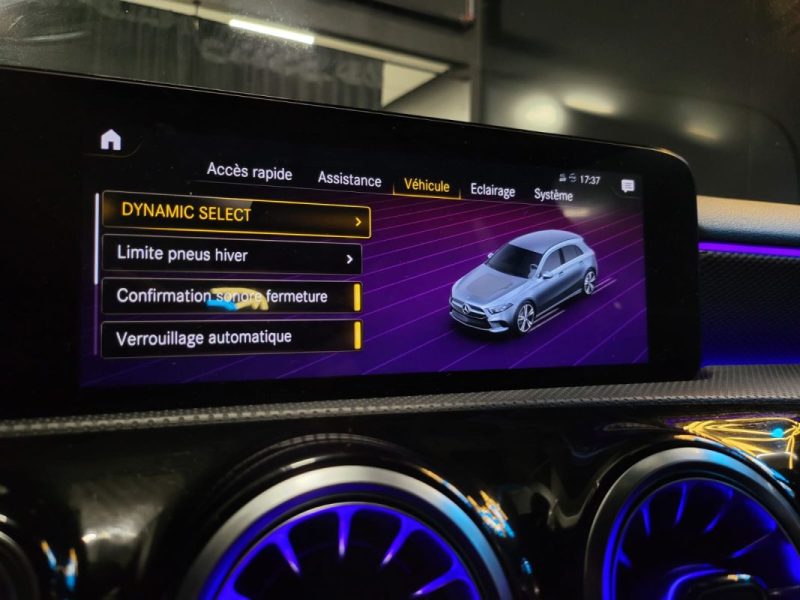 MERCEDES CLASSE A 180 136 PROGRESSIVE LINE SEMI-CUIR / CAMERA / CARPLAY / PACK LUMIERES D'AMBIANCES