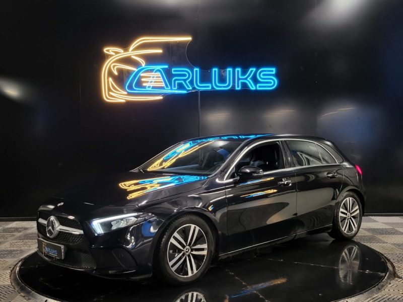 MERCEDES CLASSE A 180 136 PROGRESSIVE LINE SEMI-CUIR / CAMERA / CARPLAY / PACK LUMIERES D'AMBIANCES