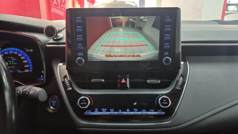 TOYOTA COROLLA TOURING SPORTS 122cv DYNAMIC BUSINESS/1 ERE MAIN/TVA RECUPERABLE