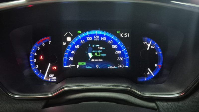 TOYOTA COROLLA TOURING SPORTS 122cv DYNAMIC BUSINESS/1 ERE MAIN/TVA RECUPERABLE