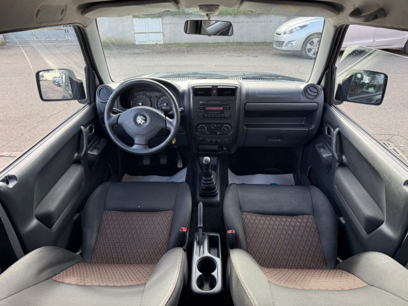 SUZUKI JIMNY VVT JLX 1.3l 85CV 1ERE MAIN 3P