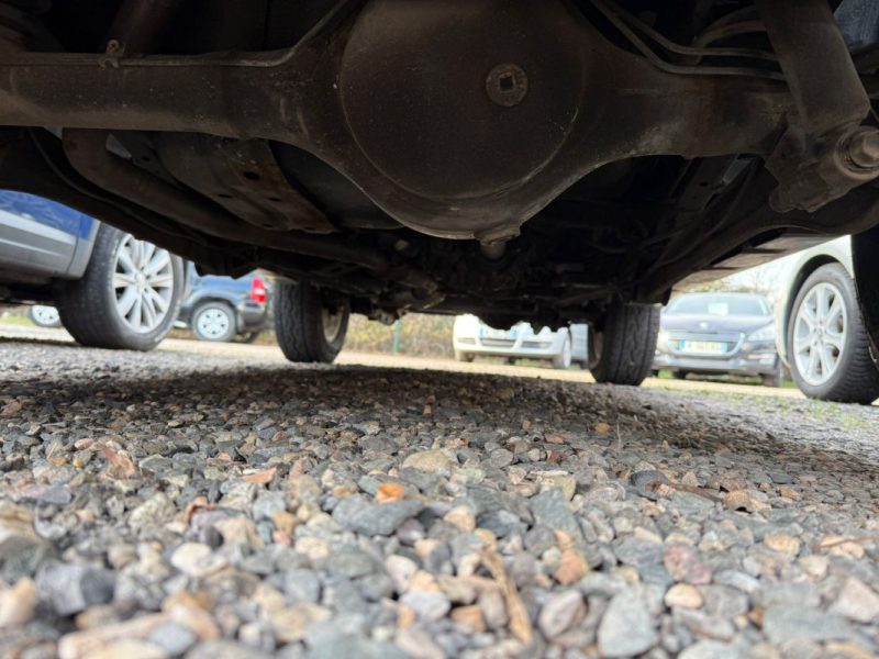 SUZUKI JIMNY VVT JLX 1.3l 85CV 1ERE MAIN 3P