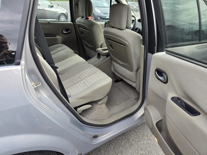 RENAULT SCENIC PACK AUTHENTIQUE 1.9DCI 120 2006