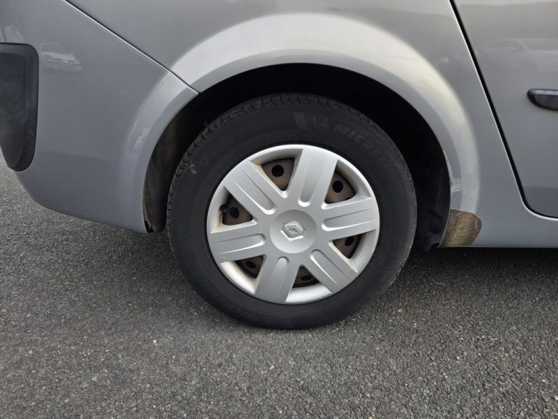 RENAULT SCENIC PACK AUTHENTIQUE 1.9DCI 120 2006