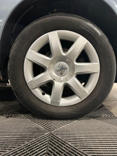 PEUGEOT 807 2.0 HDI 136CH 