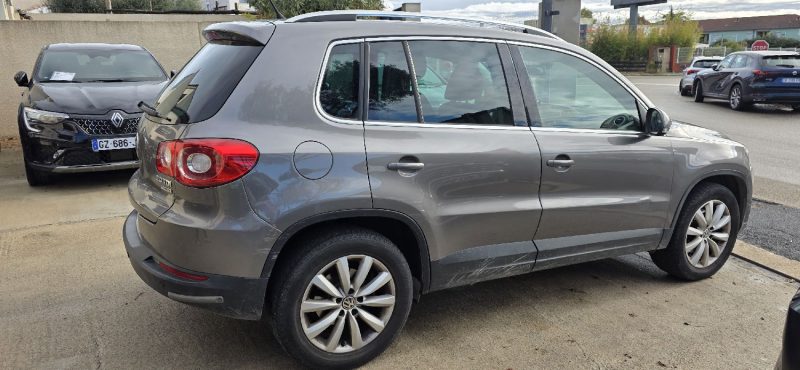 VOLKSWAGEN TIGUAN 2.0 TDI 140 4X2 BLUEMOTION 2010