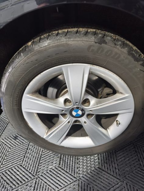 BMW SERIE 1 118D 143CV FINITION BUSINESS - BOITE AUTOMATIQUE . 118DA 143CH BUSINESS 2014