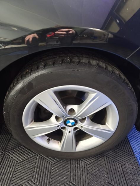 BMW SERIE 1 118D 143CV FINITION BUSINESS - BOITE AUTOMATIQUE . 118DA 143CH BUSINESS 2014