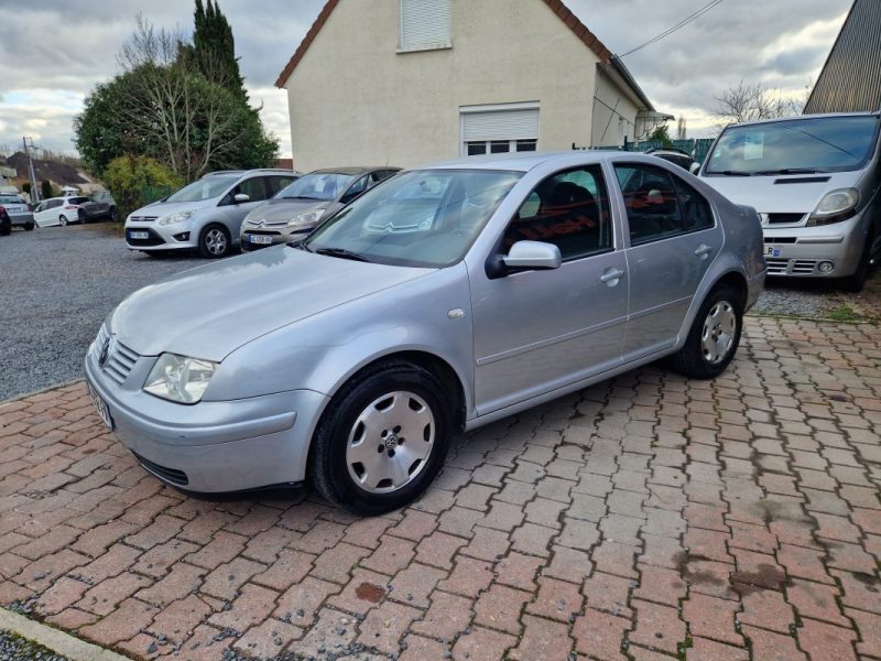 VOLKSWAGEN BORA  1.6L 105CV *PACIFIC* GARANTIE REVISEE 