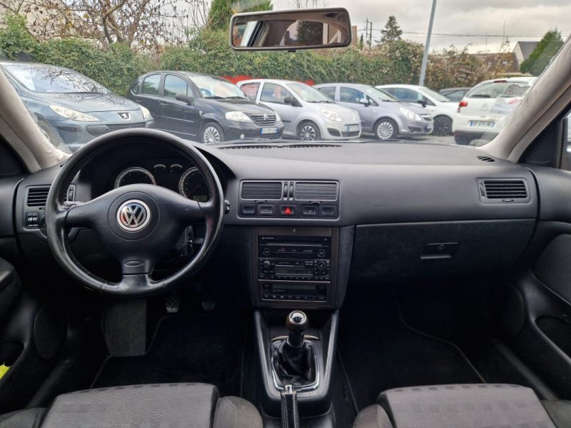 VOLKSWAGEN BORA  1.6L 105CV *PACIFIC* GARANTIE REVISEE 