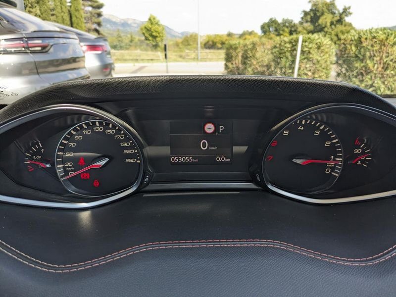 Peugeot 308 1.2i PureTech 12V S&S - 130 BV EAT8 II 2013 BERLINE GT Line