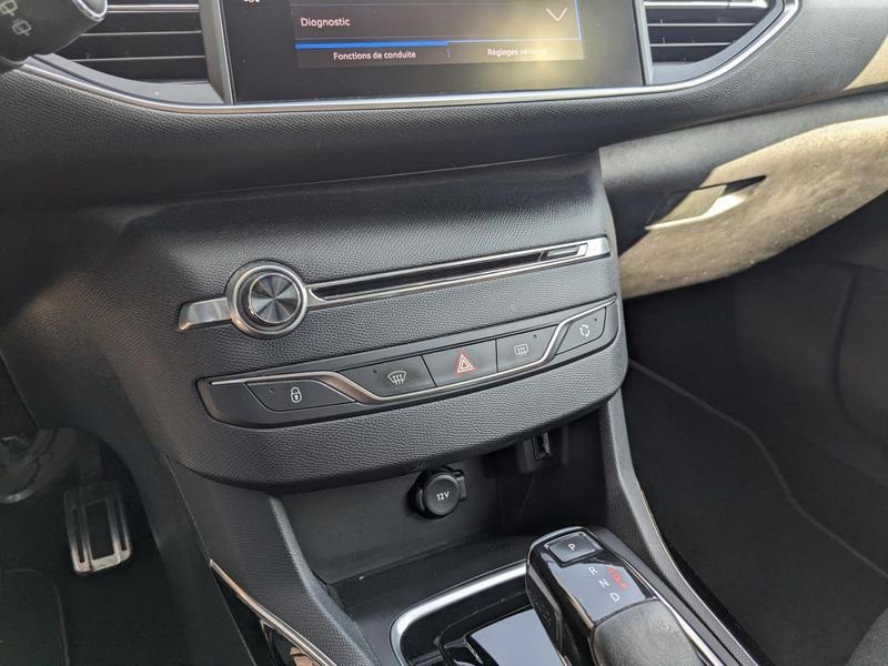 Peugeot 308 1.2i PureTech 12V S&S - 130 BV EAT8 II 2013 BERLINE GT Line