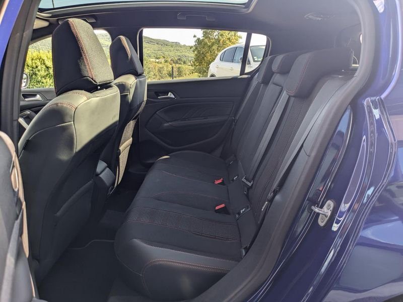 Peugeot 308 1.2i PureTech 12V S&S - 130 BV EAT8 II 2013 BERLINE GT Line