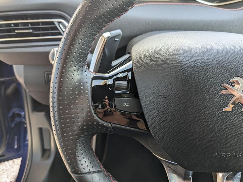 Peugeot 308 1.2i PureTech 12V S&S - 130 BV EAT8 II 2013 BERLINE GT Line