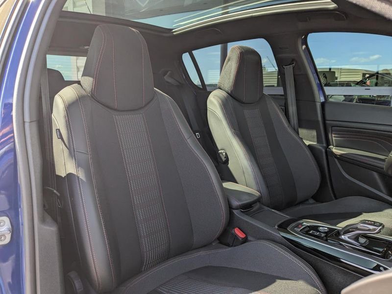 Peugeot 308 1.2i PureTech 12V S&S - 130 BV EAT8 II 2013 BERLINE GT Line