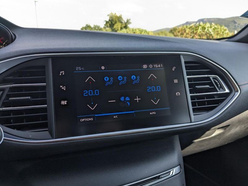 Peugeot 308 1.2i PureTech 12V S&S - 130 BV EAT8 II 2013 BERLINE GT Line