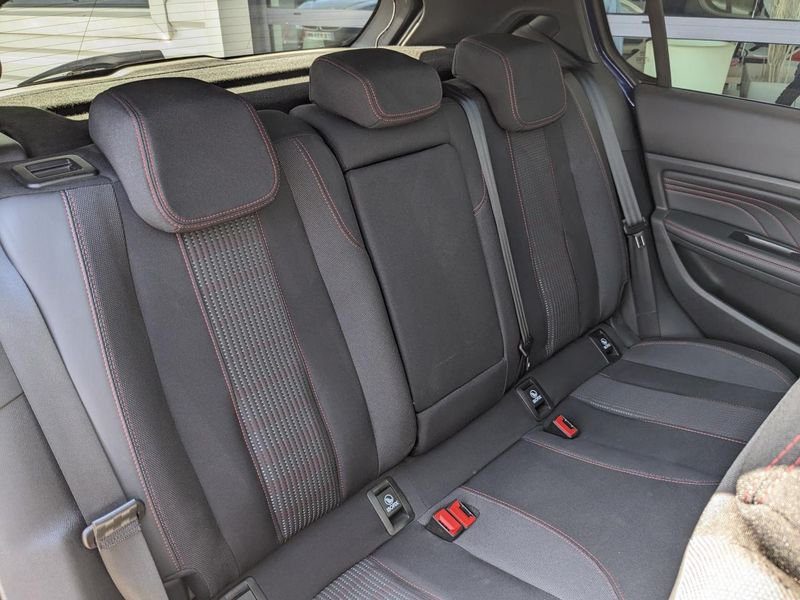 Peugeot 308 1.2i PureTech 12V S&S - 130 BV EAT8 II 2013 BERLINE GT Line