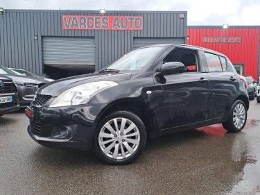SUZUKI SWIFT 1.2 VVT 94CV GLX 4X4 SIEGES CHAUFFANTS ENTRETIEN COMPLET SUZUKI  2011