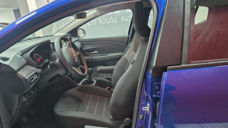 DACIA SANDERO 1.0 TCE 90cv JOURNEY/1 ERE MAIN/EXPORT ALGERIE TUNISIE  11900E HT