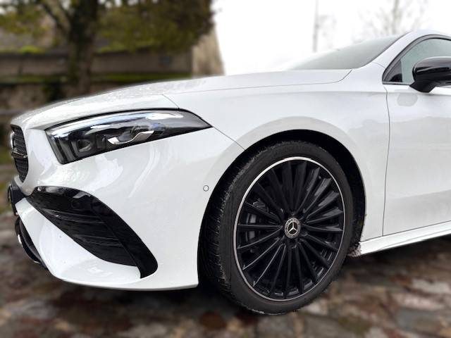 MERCEDES CLASSE A  180 D 116CH AMG LINE 8G-DCT / FULL OPTIONS  / 1ERE MAIN 