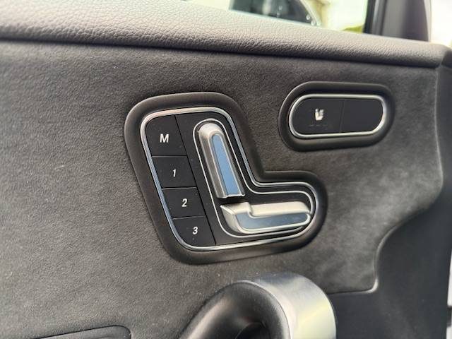 MERCEDES CLASSE A  180 D 116CH AMG LINE 8G-DCT / FULL OPTIONS  / 1ERE MAIN 