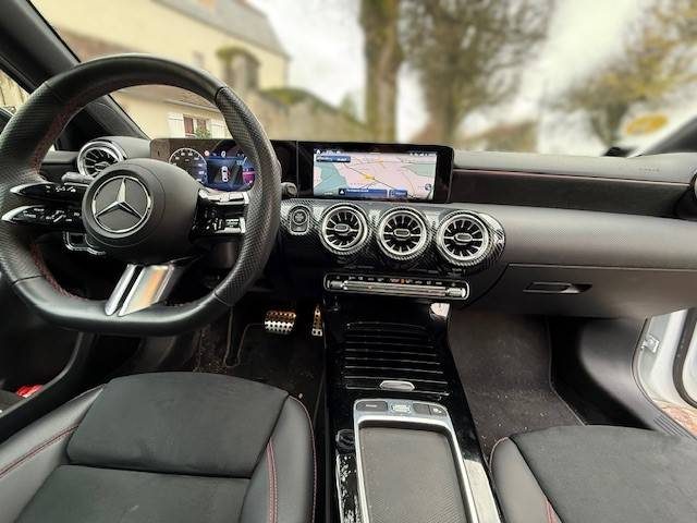 MERCEDES CLASSE A  180 D 116CH AMG LINE 8G-DCT / FULL OPTIONS  / 1ERE MAIN 