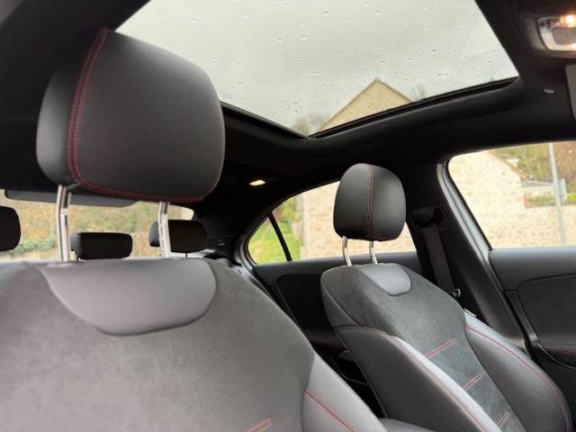 MERCEDES CLASSE A  180 D 116CH AMG LINE 8G-DCT / FULL OPTIONS  / 1ERE MAIN 