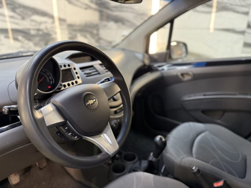 CHEVROLET SPARK 82cv Climatisation Première main
