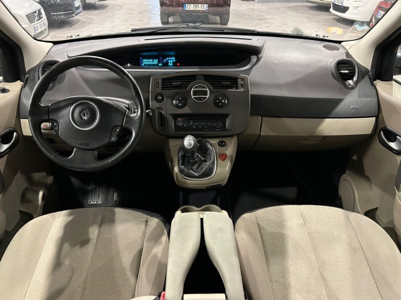 RENAULT GRAND SCENIC II 1.9DCI 130CH