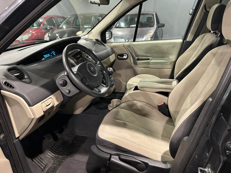 RENAULT GRAND SCENIC II 1.9DCI 130CH