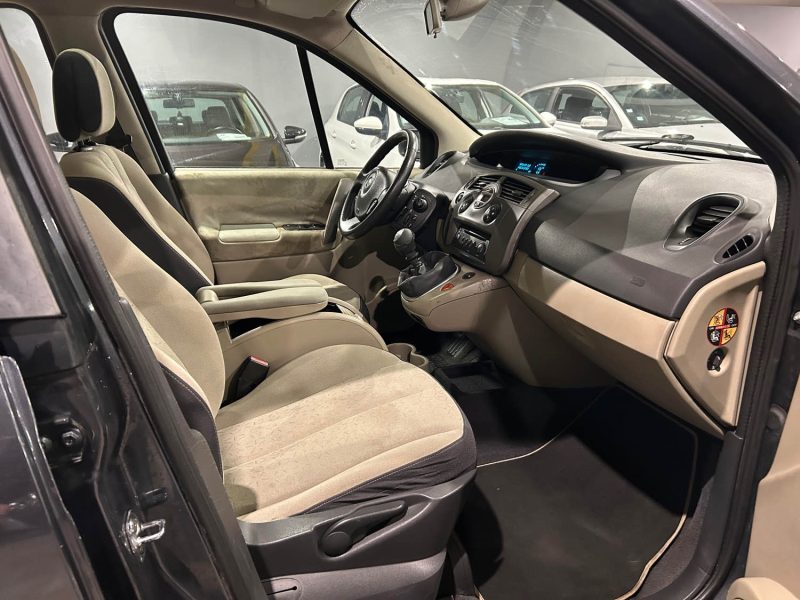 RENAULT GRAND SCENIC II 1.9DCI 130CH