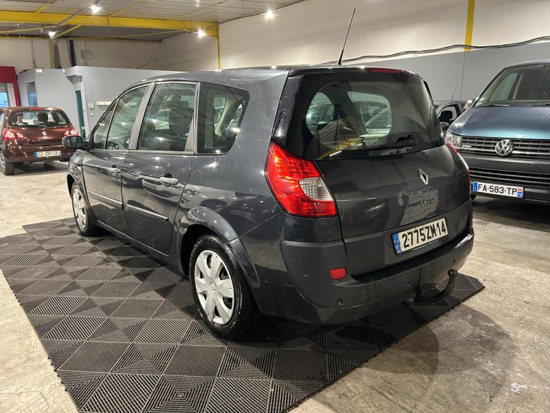 RENAULT GRAND SCENIC II 1.9DCI 130CH