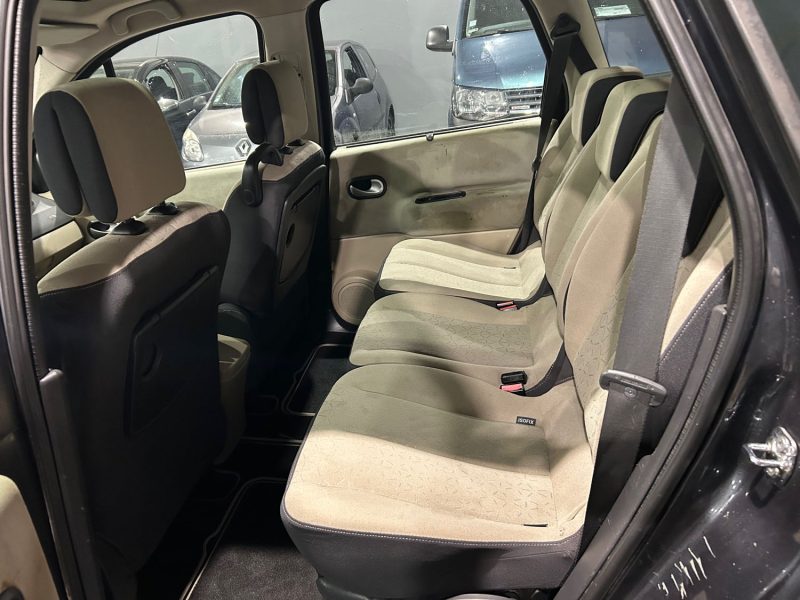 RENAULT GRAND SCENIC II 1.9DCI 130CH