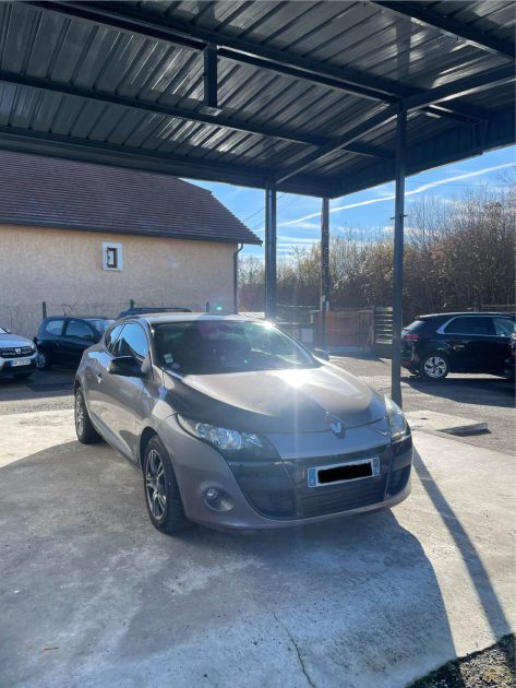 RENAULT MEGANE III coupé 1.4 TCe 130ch 