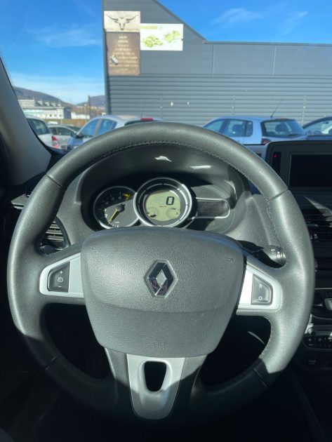 RENAULT MEGANE III coupé 1.4 TCe 130ch 