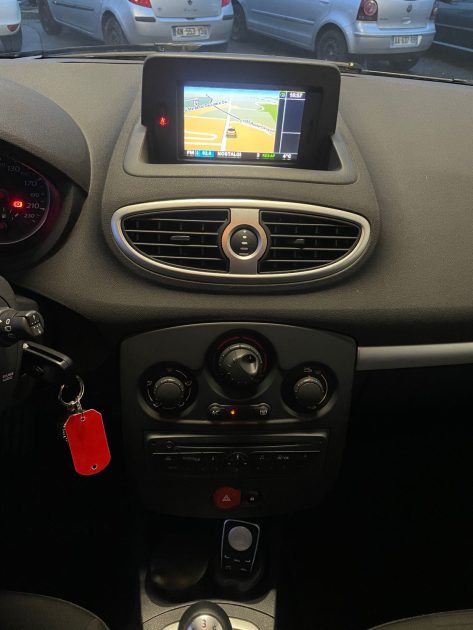 RENAULT CLIO 1.5 DCI PHASE 2 TOMTOM 