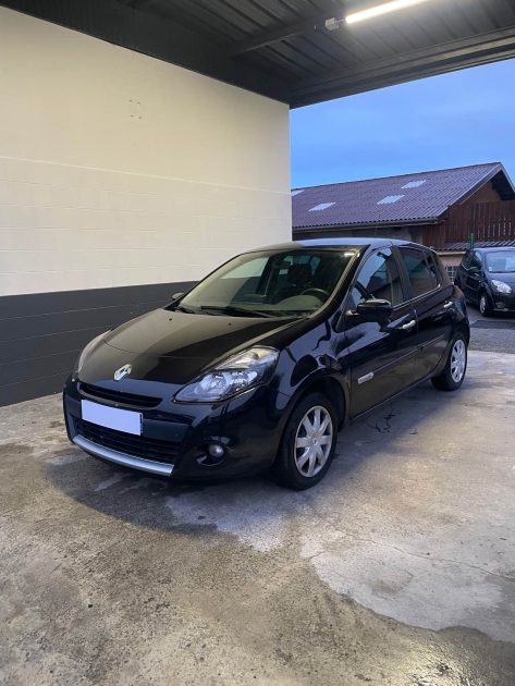 RENAULT CLIO 1.5 DCI PHASE 2 TOMTOM 