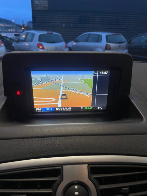 RENAULT CLIO 1.5 DCI PHASE 2 TOMTOM 