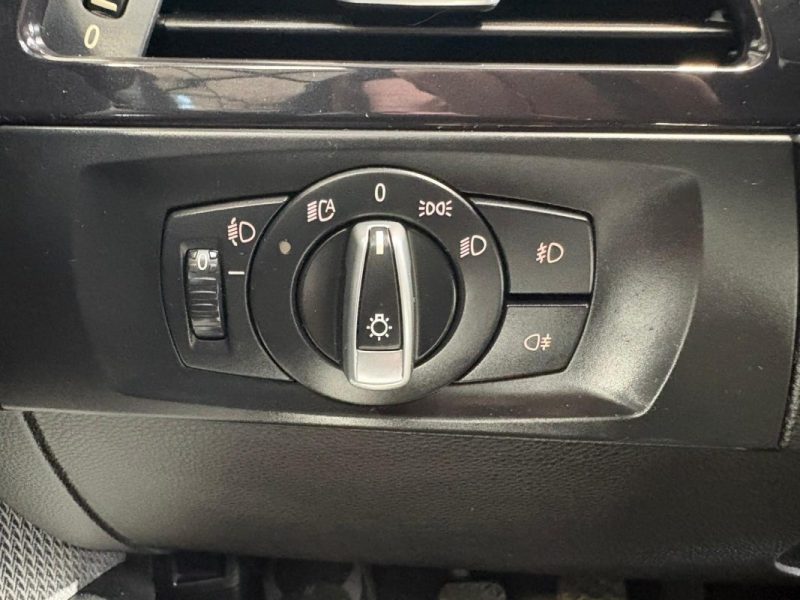 BMW Série 3 318i 2.0i 143ch Finition Édition 📋 Reprise 🔄 Garantie 🛡️