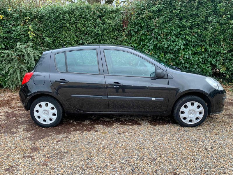 RENAULT CLIO III AUTHENTIQUE 1.2 16V 2008