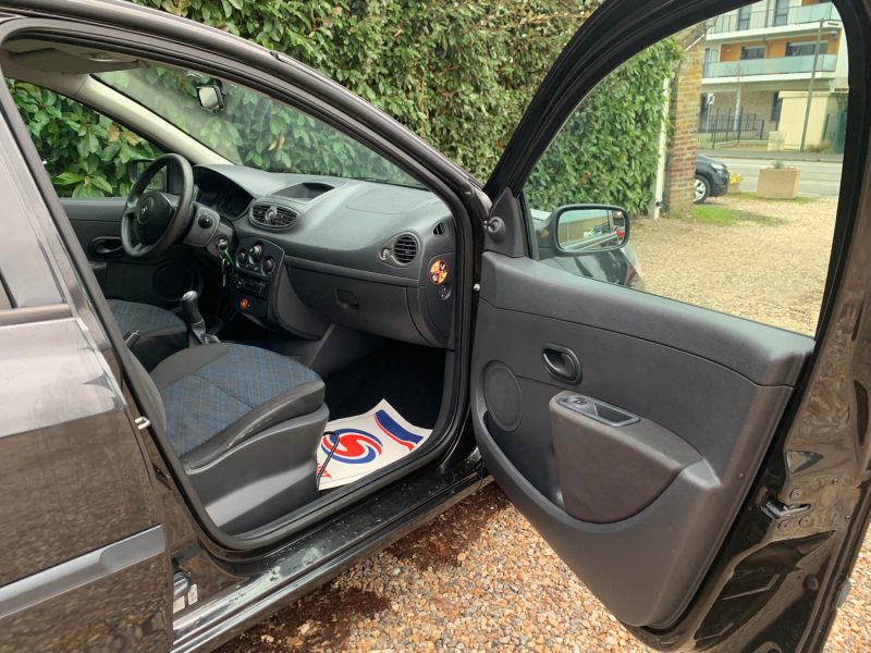 RENAULT CLIO III AUTHENTIQUE 1.2 16V 2008