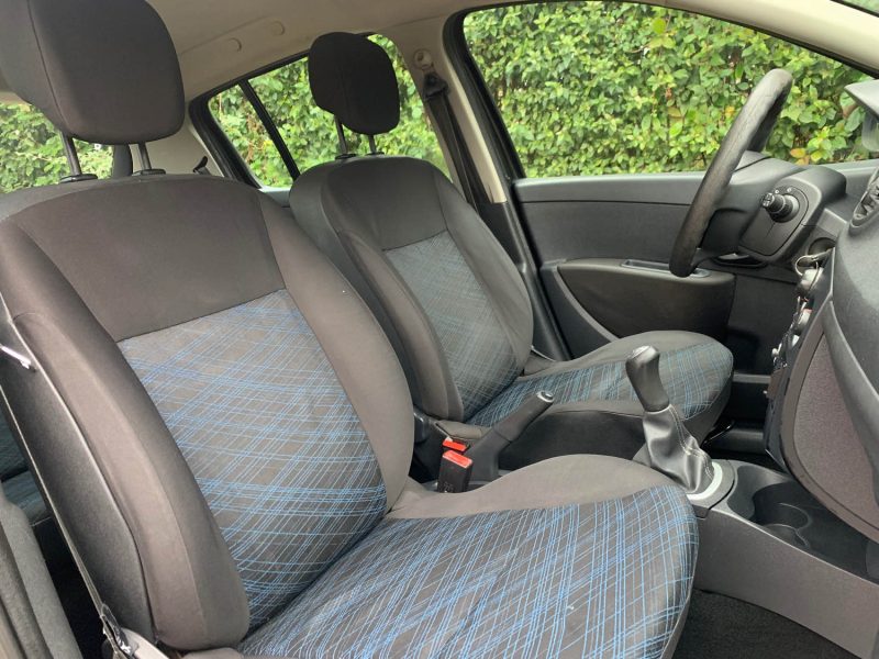 RENAULT CLIO III AUTHENTIQUE 1.2 16V 2008