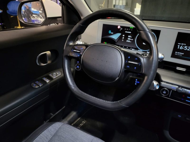 HYUNDAI IONIQ5 77 kWh - 229ch INTUITIVE / SIEGES ET VOLANT CHAUFFANTS / VIRTUAL COCKPIT