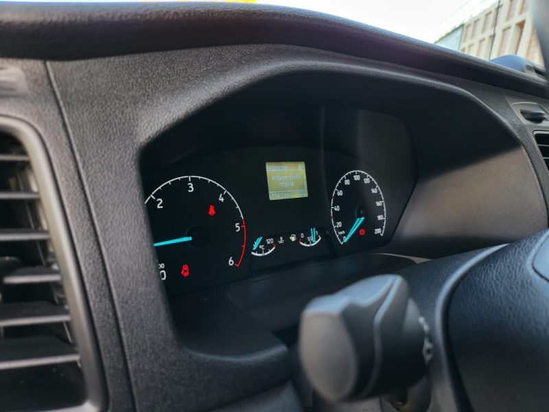 FORD TRANSIT 5 2.0 TDCI HORON 67XT 170CV / ATTELAGE + ROUE DE SECOURS + 2 LIT + TV / 