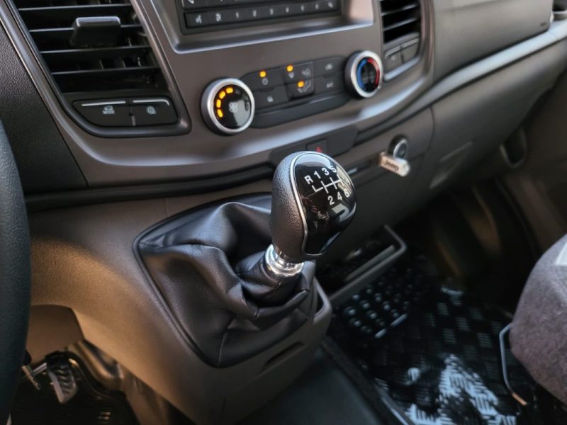 FORD TRANSIT 5 2.0 TDCI HORON 67XT 170 ch / ATTELAGE + ROUE DE SECOURS + 2 LIT + TV / 