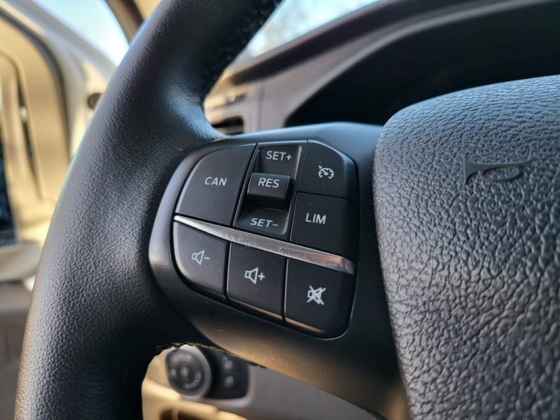 FORD TRANSIT 5 2.0 TDCI HORON 67XT 170CV / ATTELAGE + ROUE DE SECOURS + 2 LIT + TV / 